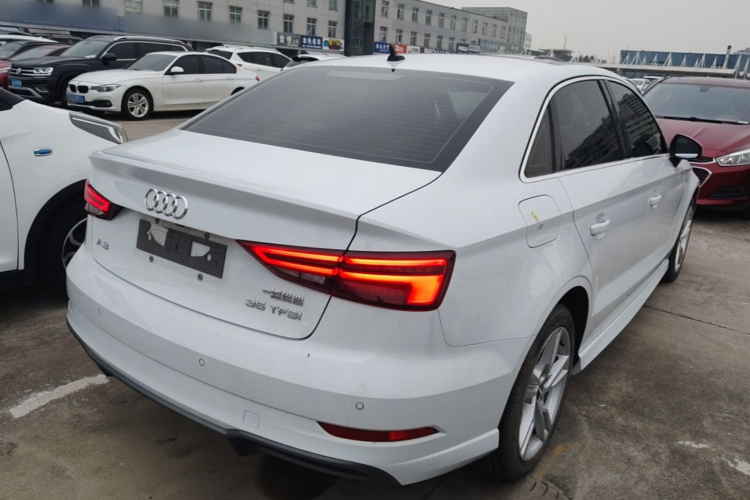 Audi A3 2020 immagine di auto #7