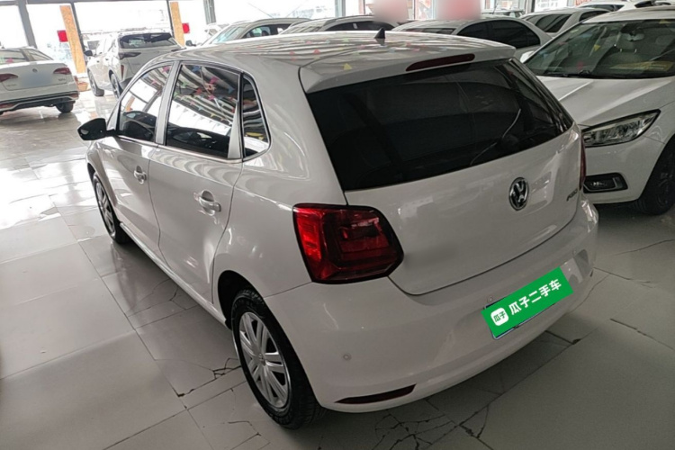 Volkswagen Polo 2017 car image #5