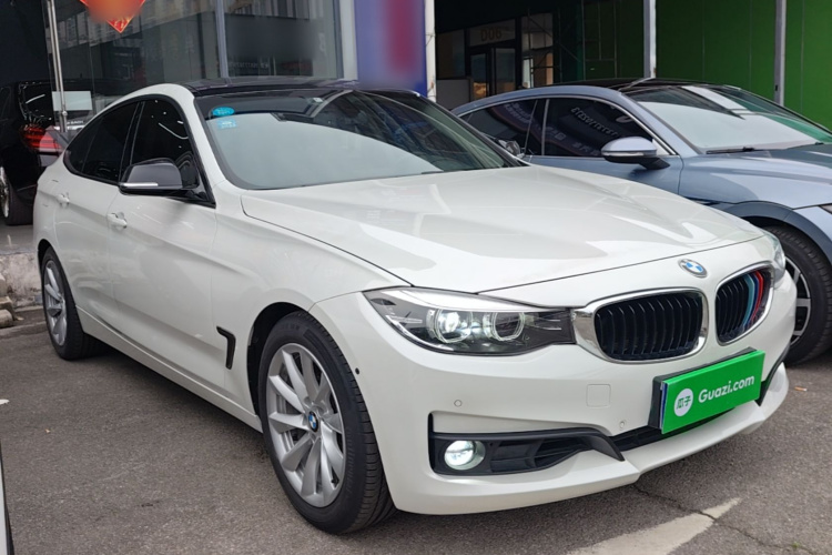 BMW 3 Series GT 2018 car image #6