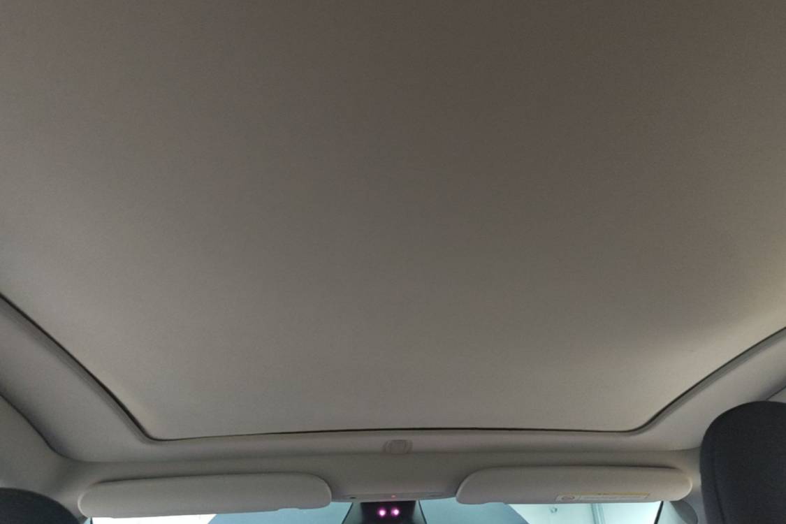 Tesla Model Y 2024 #14 Tesla Model Y 2024 car image #14
