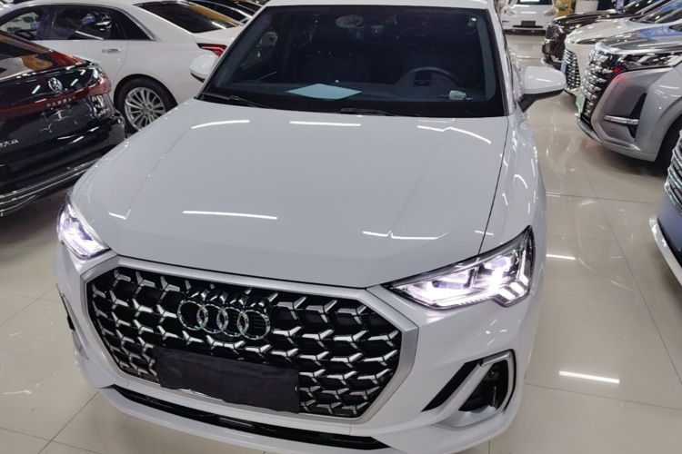 Audi Q3 2024 #3 Audi Q3 2024 car image #3