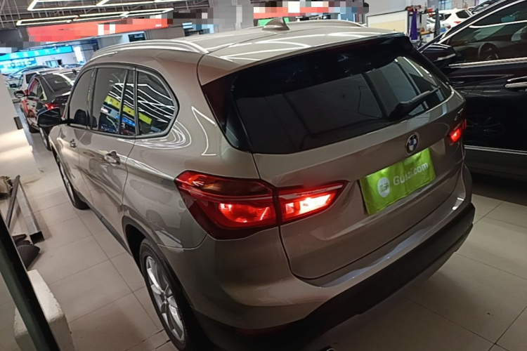 BMW X1 2018 #5 BMW X1 2018 car image #5