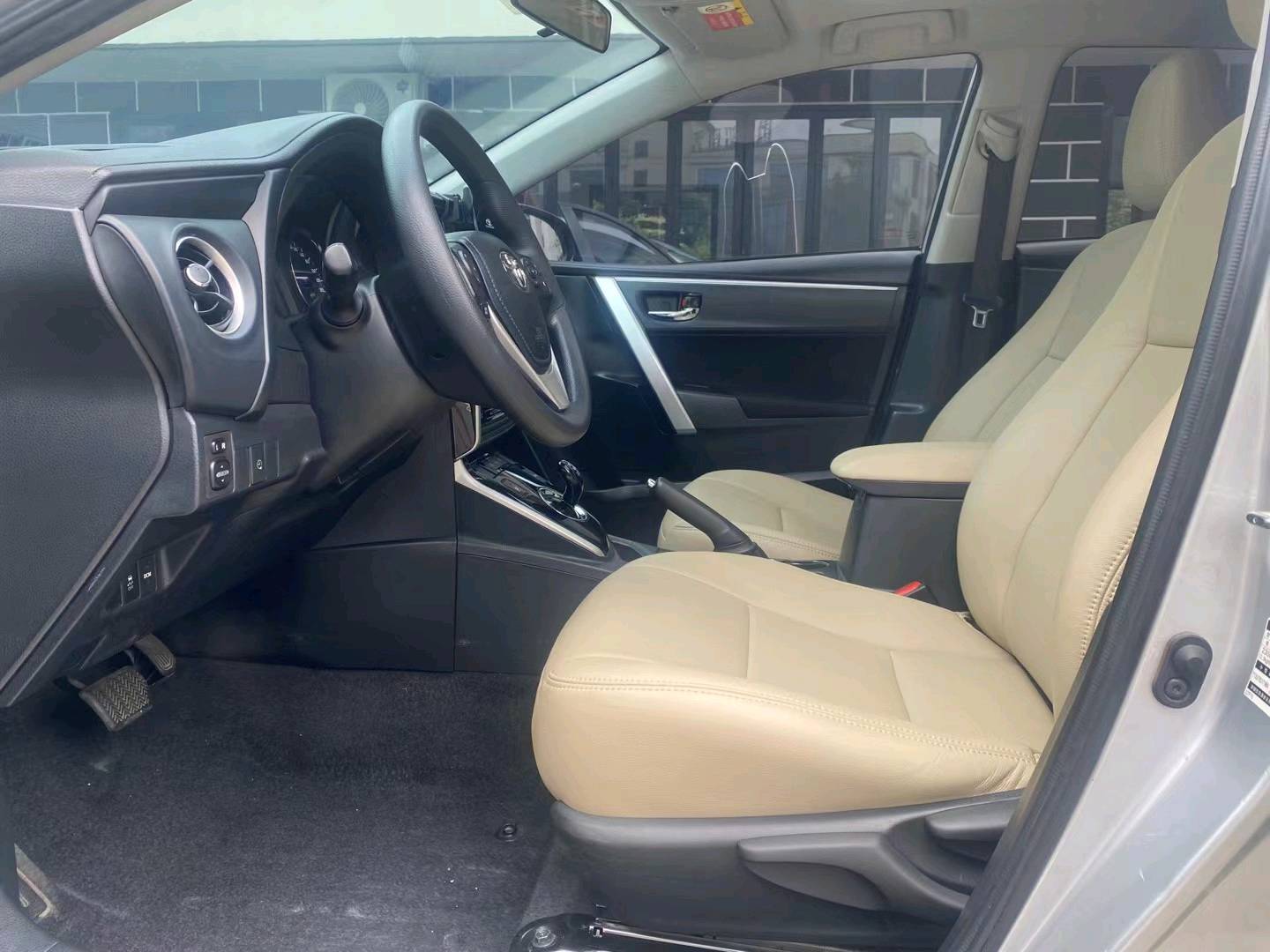 Toyota Corolla Hybird E+ 2020 immagine di auto #8