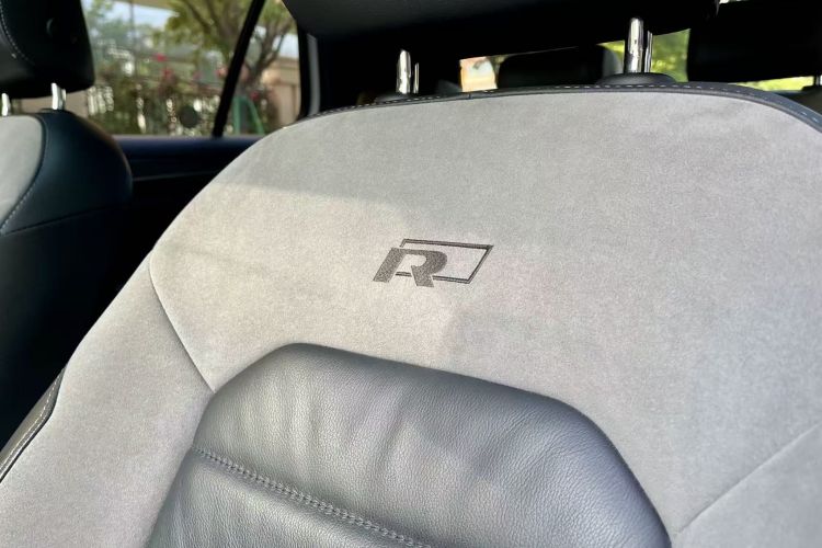 Volkswagen Golf 2019 car image #29