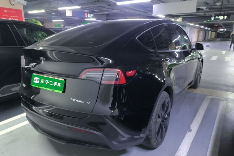 Tesla Model Y 2023 #7 Tesla Model Y 2023 car image #7