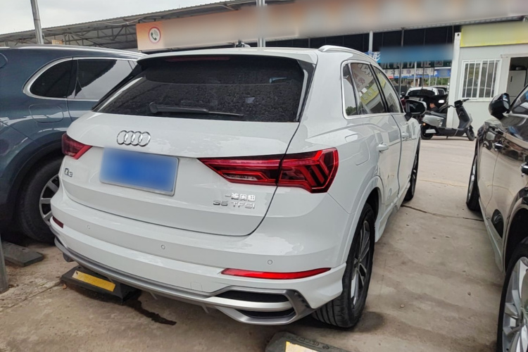 Audi Q3 2023 #7 Audi Q3 2023 car image #7