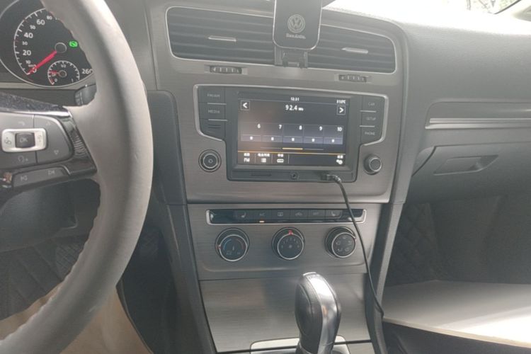 Volkswagen Golf 2017 #13 Volkswagen Golf 2017 car image #13