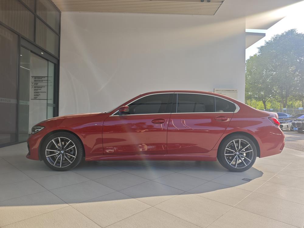 BMW 3 Series 2019 #4 BMW 3 Series 2019 car image #4