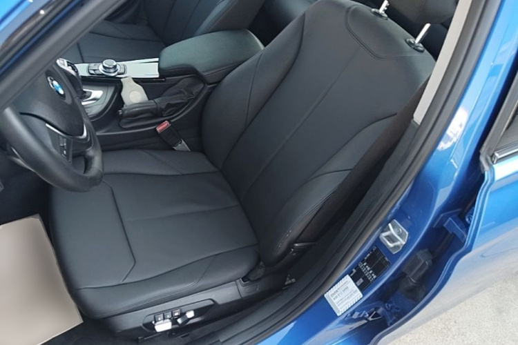 BMW 3 Series 2017 #15 BMW 3 Series 2017 car image #15