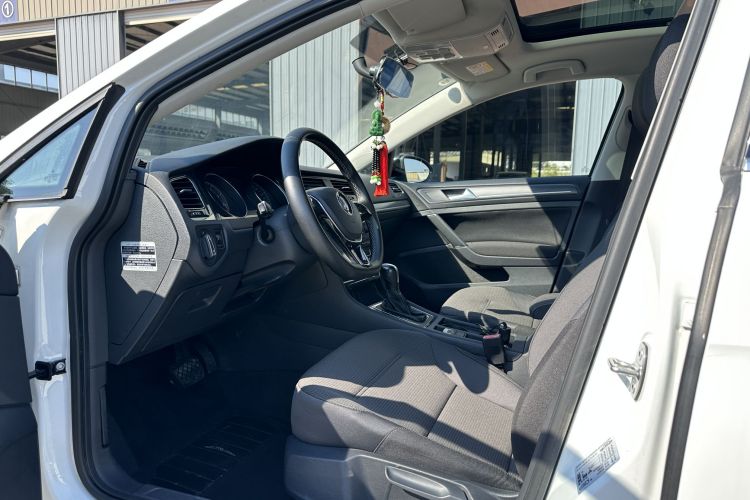 Volkswagen Golf 2017 #11 Volkswagen Golf 2017 car image #11
