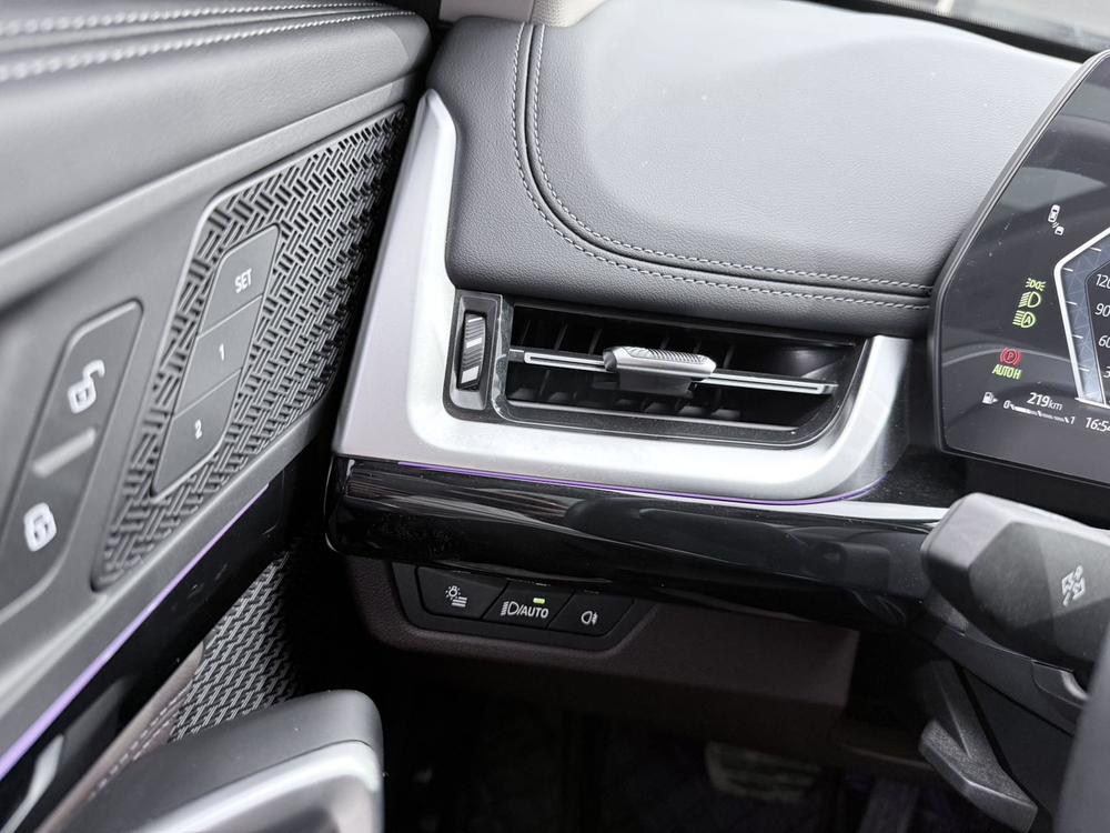 BMW X1 2023 car image #17