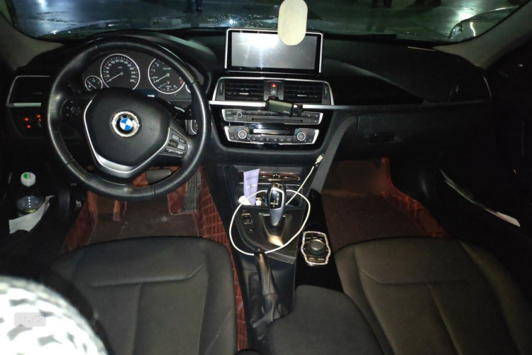 BMW 3 Series 2017 #11 BMW 3 Series 2017 car image #11