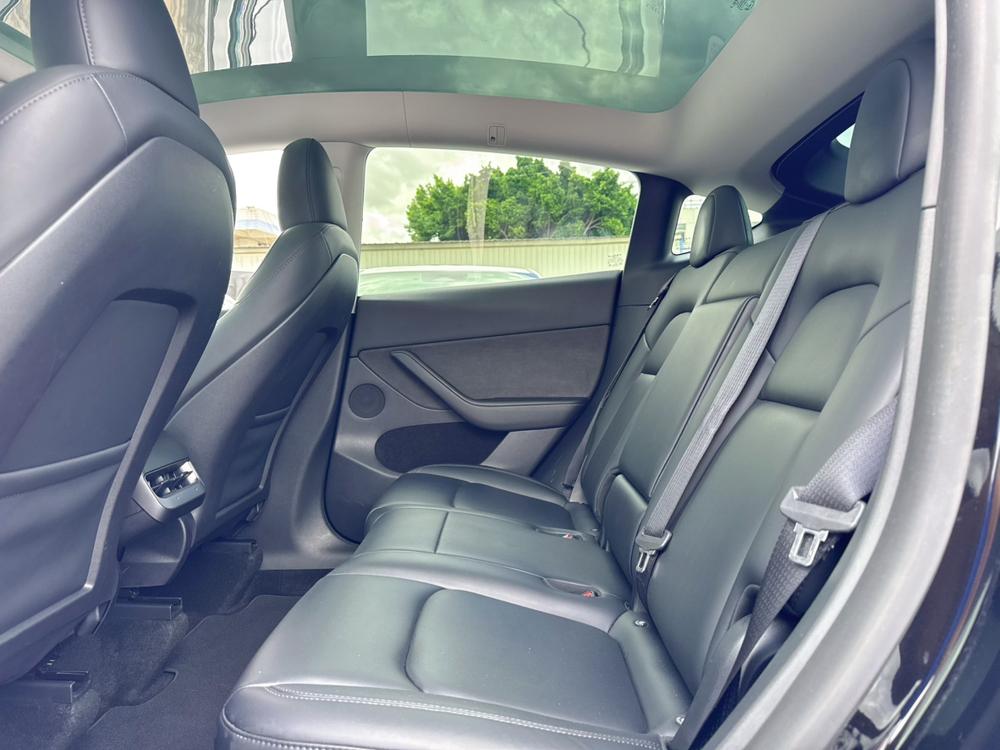 Tesla Model Y 2024 car image #9