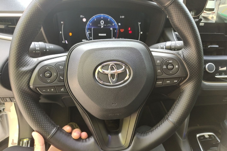 Toyota Corolla Cross 2024 #13 Toyota Corolla Cross 2024 car image #13