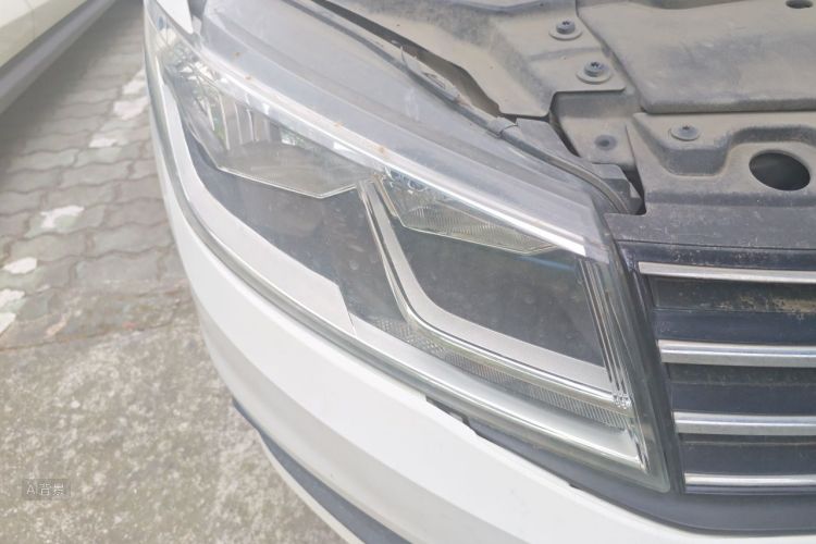 Volkswagen Santana 2016 car image #8