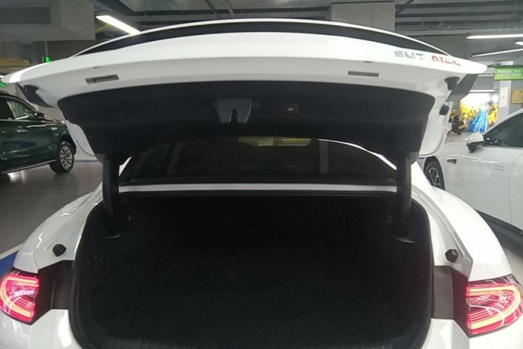 MI SU7 2025 car image #21