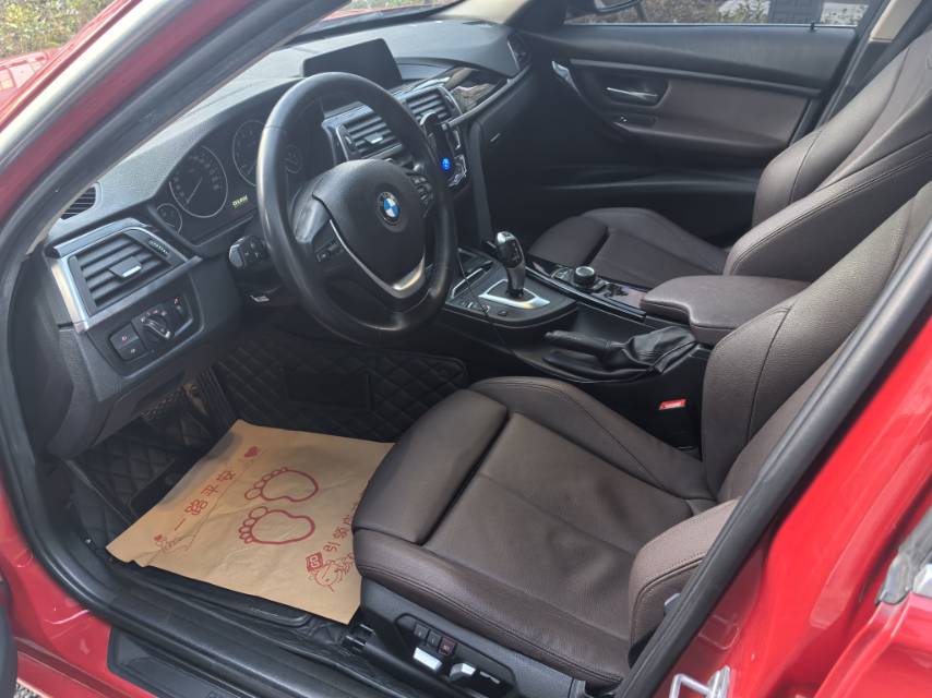 BMW 3 Series 2018 #5 BMW 3 Series 2018 car image #5