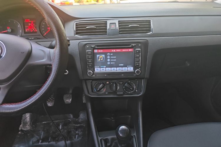 Volkswagen Santana 2018 #13 Volkswagen Santana 2018 car image #13