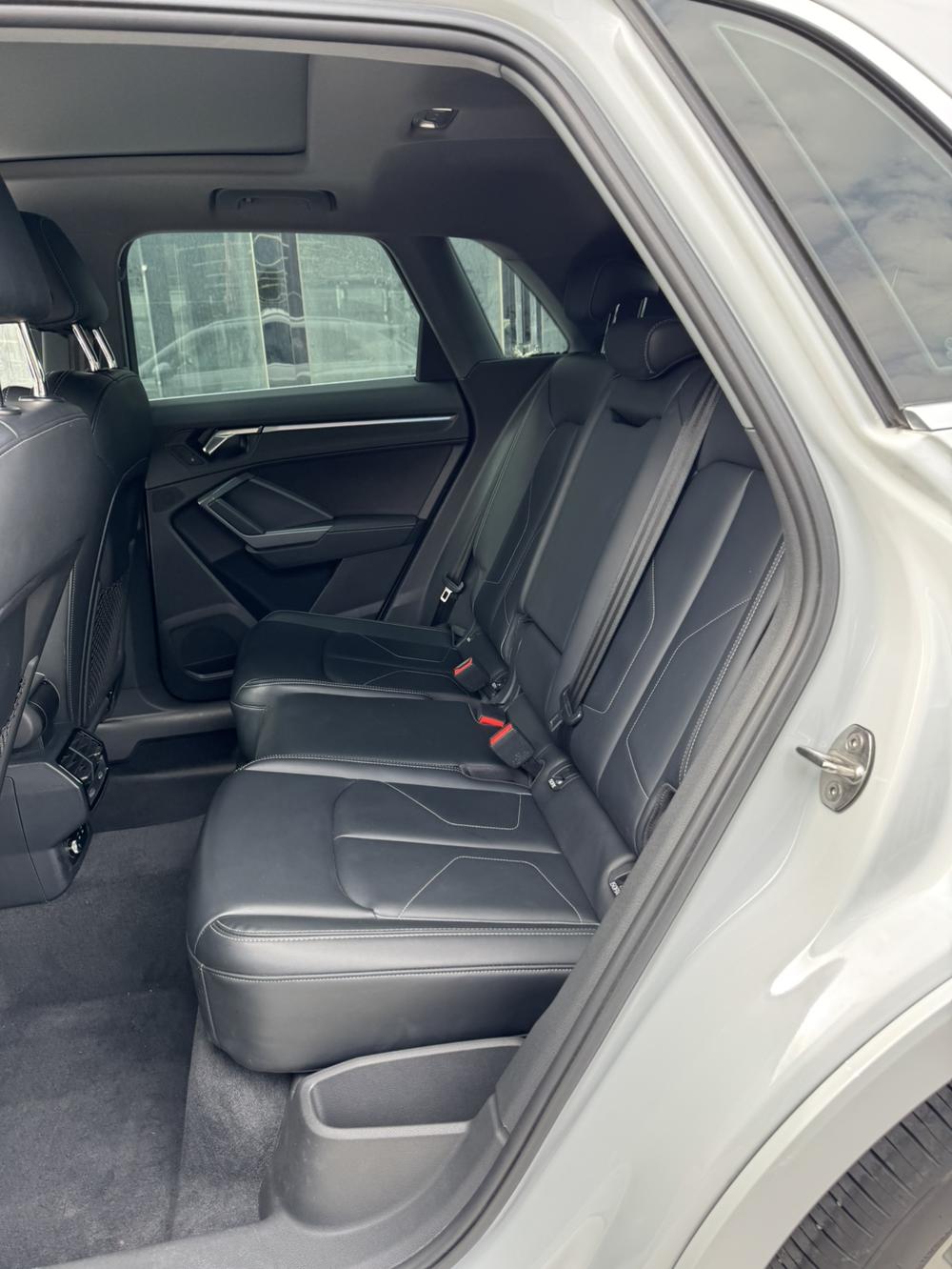 Audi Q3 2023 #6 Audi Q3 2023 صورة سيارة #6