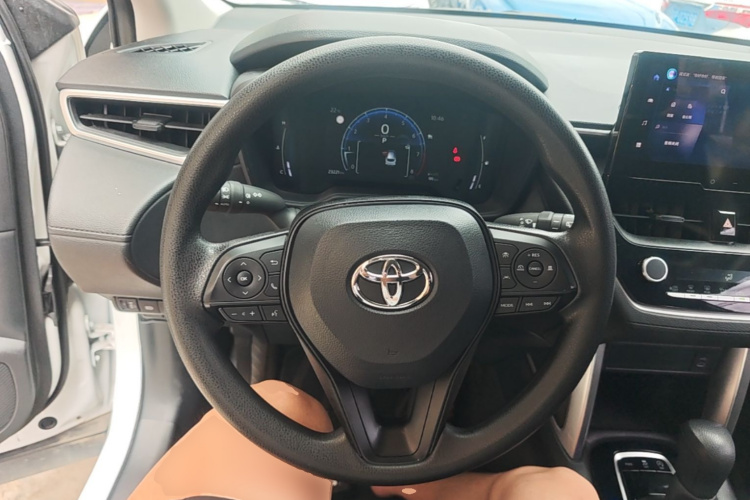 Toyota Corolla Cross 2024 image de voiture #11