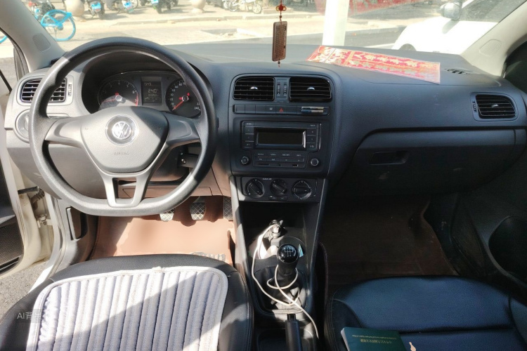 Volkswagen Polo 2017 #11 Volkswagen Polo 2017 car image #11