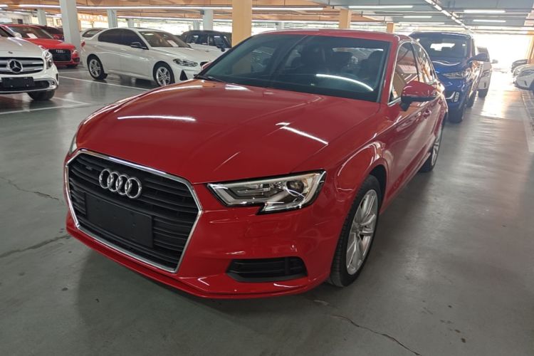 Audi A3 2018 car image #2