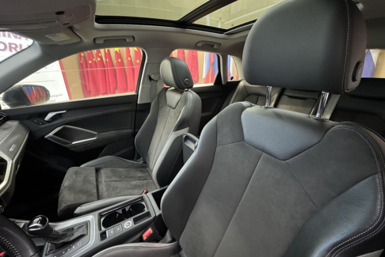 Audi Q3 2022 image de voiture #19