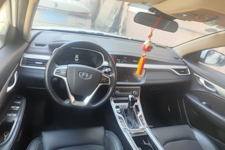 GEELY Emgrand 2019 #7 GEELY Emgrand 2019 car image #7