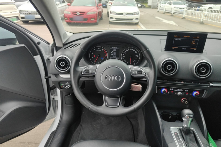 Audi A3 2015 immagine di auto #15