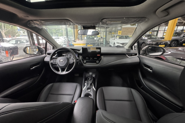 Toyota Corolla 2025 car image #8