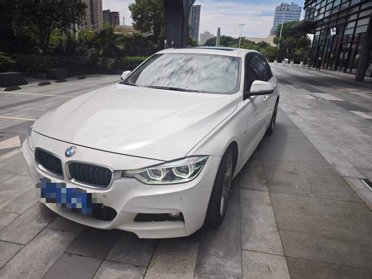 BMW 3 Series 2018 car image 