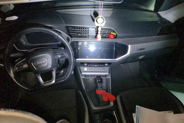 Audi Q3 2019 #11 Audi Q3 2019 car image #11