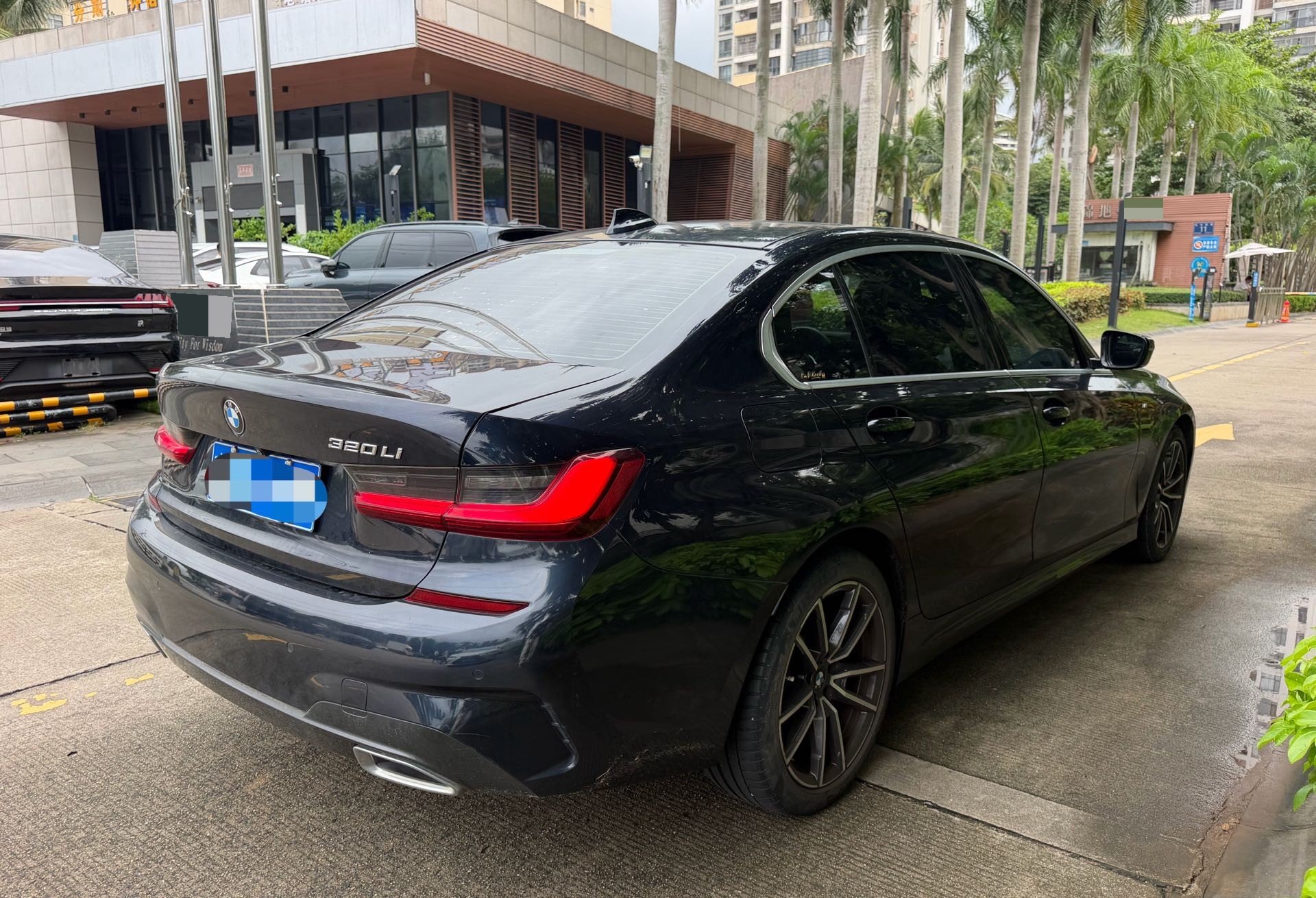 BMW 3 Series 2022 immagine di auto #5