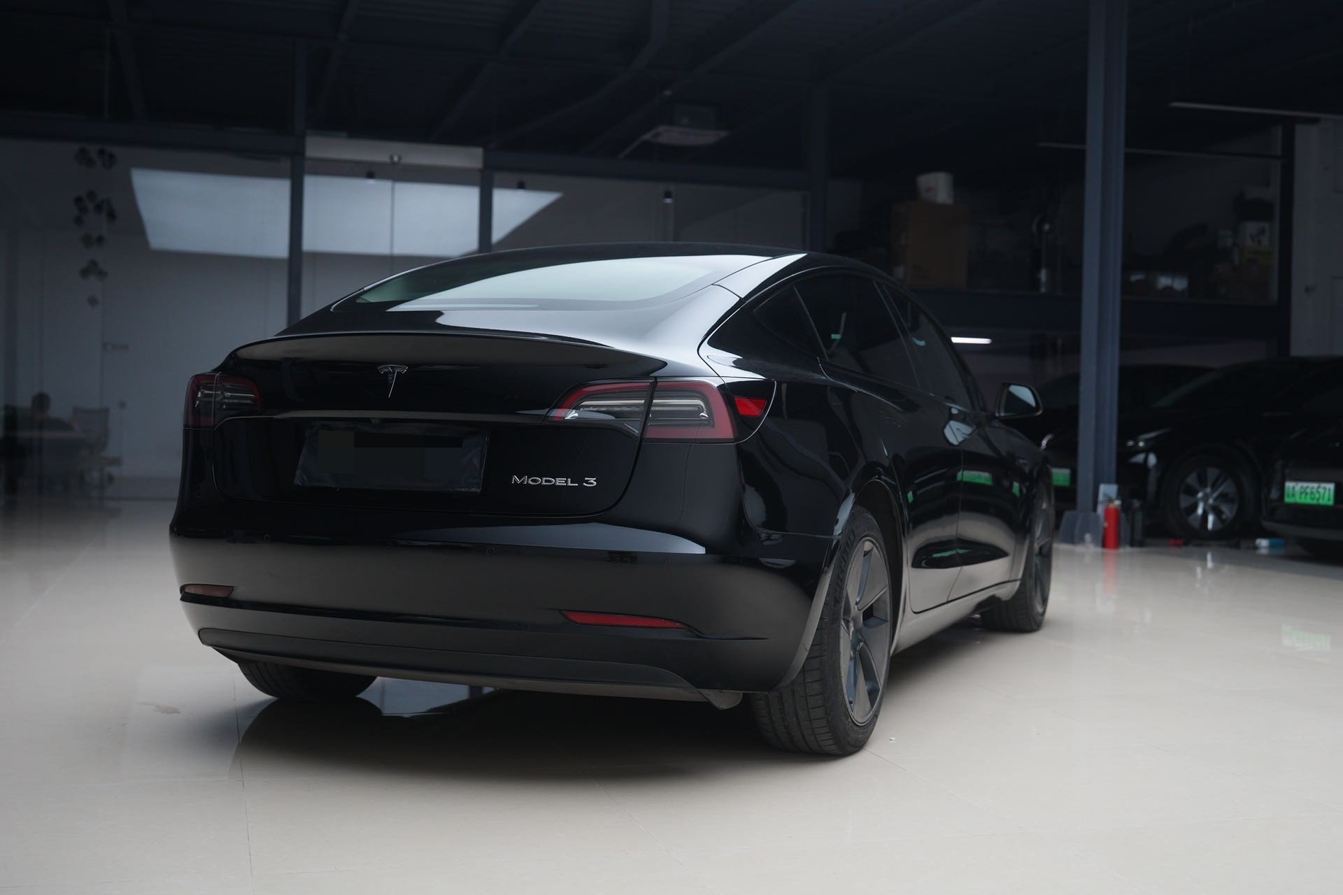 Tesla Model 3 2023 #5 Tesla Model 3 2023 car image #5