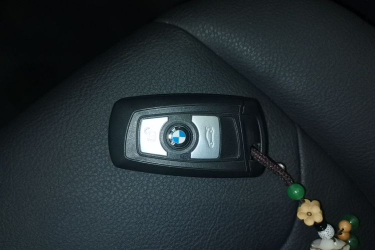 BMW 3 Series 2017 #9 BMW 3 Series 2017 immagine di auto #9