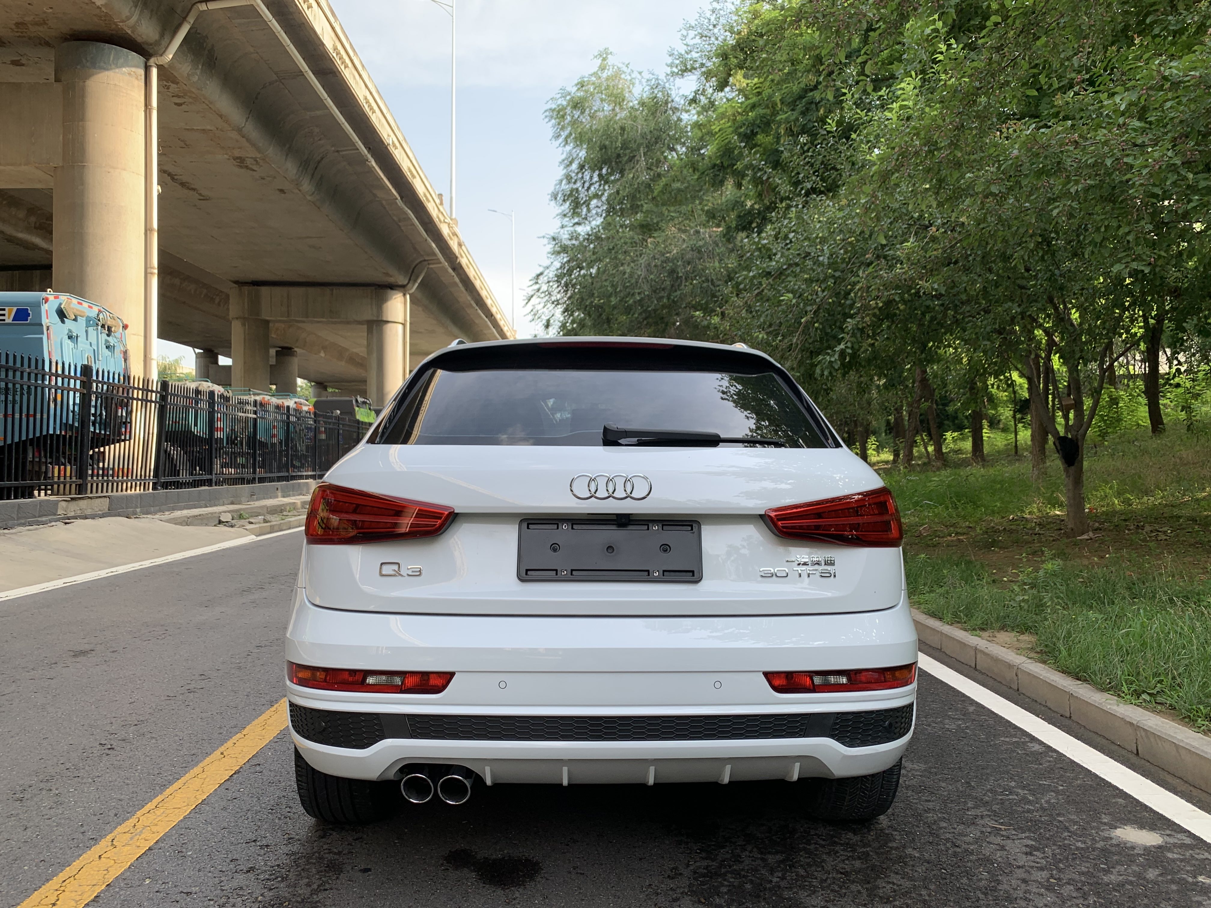 2019 immagine di auto #5