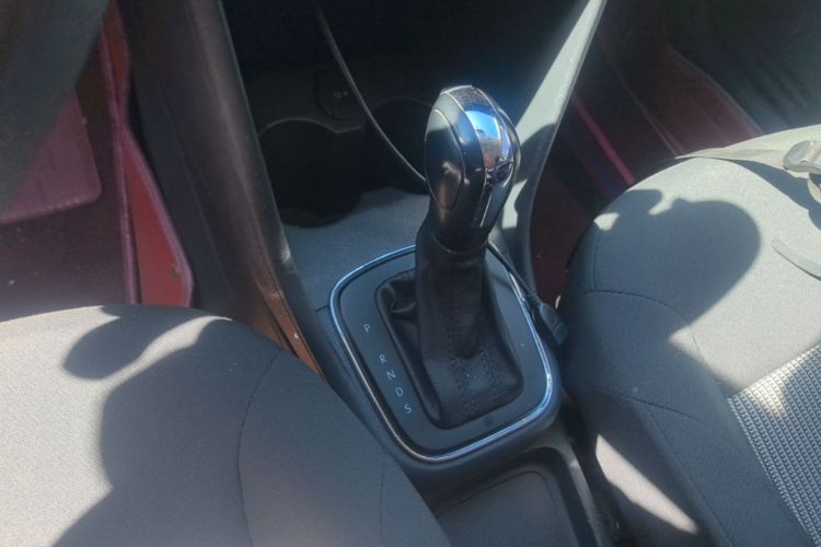 Volkswagen Polo 2019 car image #14