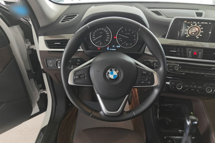 BMW X1 2017 #15 BMW X1 2017 car image #15