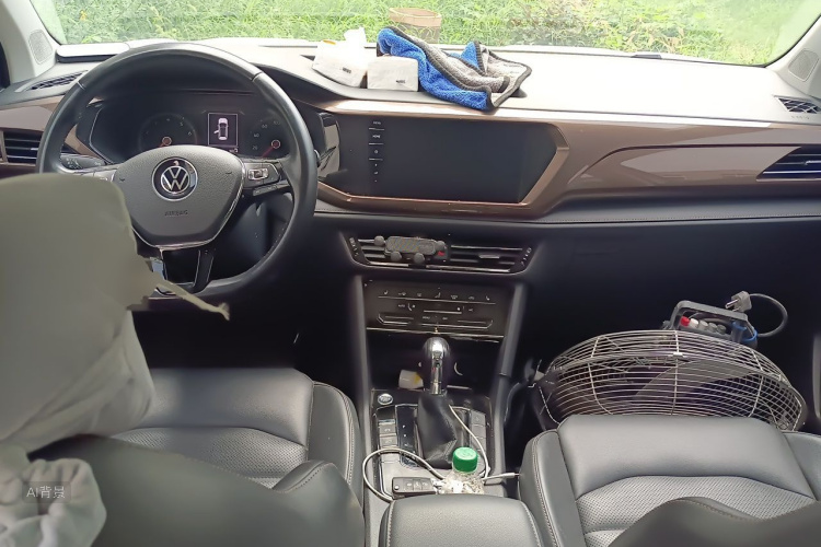 Volkswagen Tharu 2021 car image #11