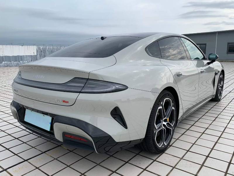MI SU7 2024 car image #6