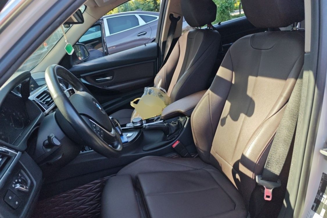 BMW 3 Series 2019 #18 BMW 3 Series 2019 car image #18