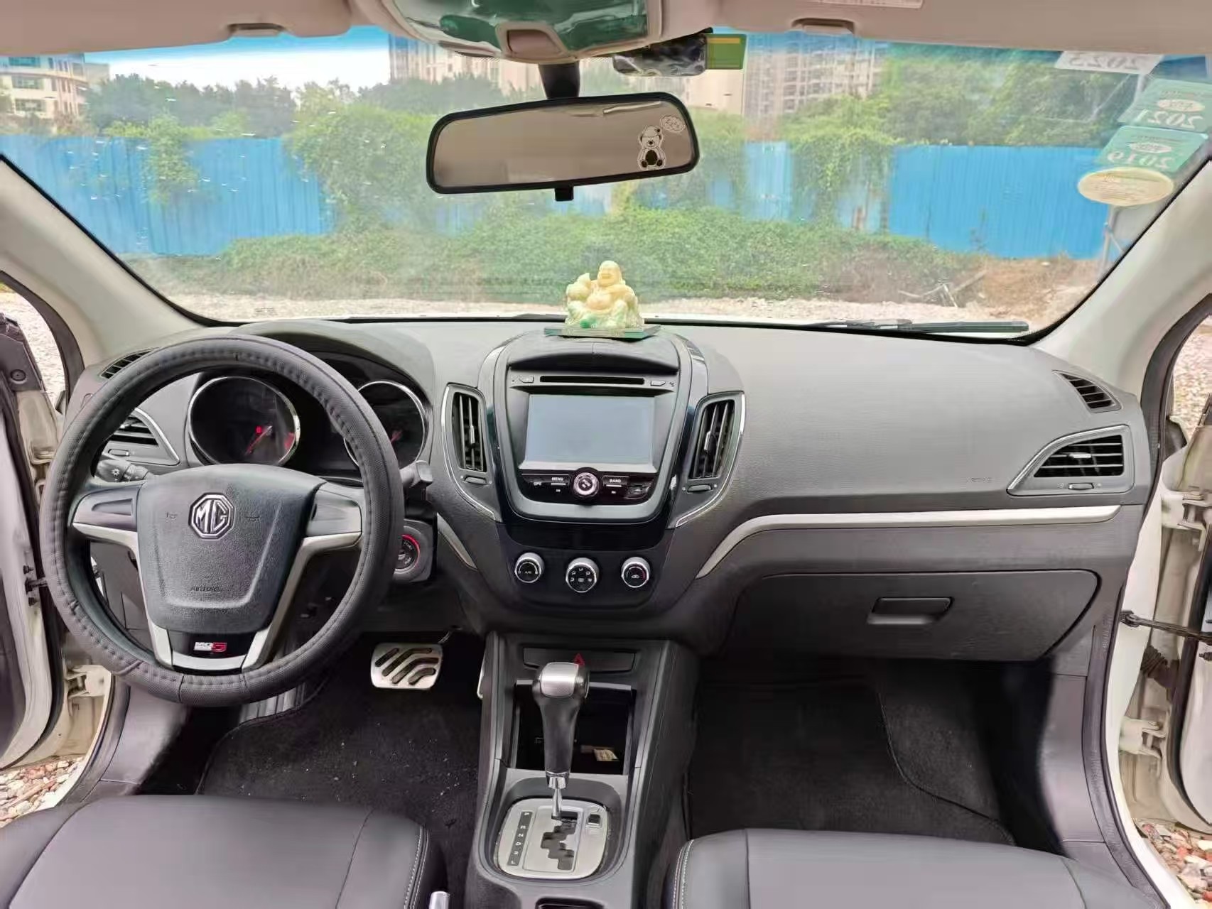MG 5 2015 car image #7