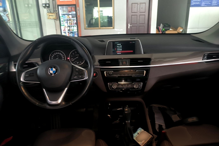 BMW X1 2018 #11 BMW X1 2018 car image #11
