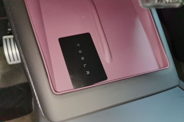 Tesla Model 3 2026 car image #14