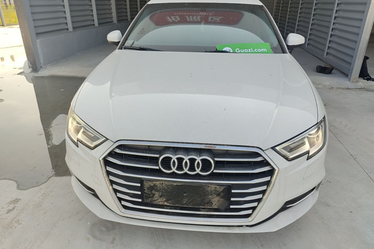 Audi A3 2019 car image #4