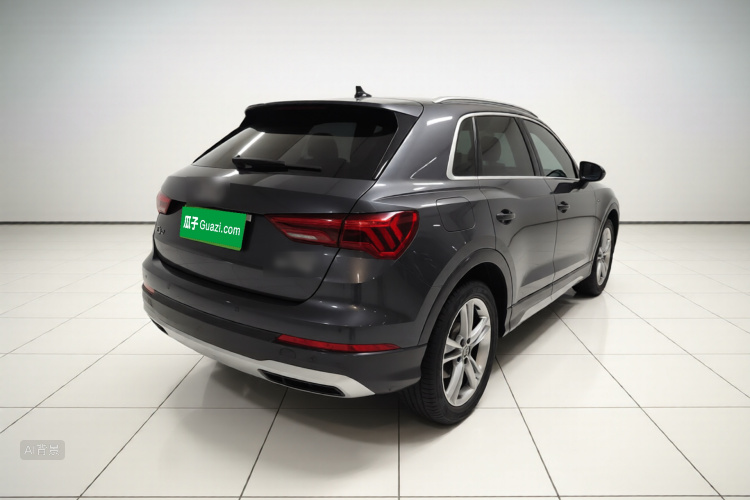 Audi Q3 2020 car image #7