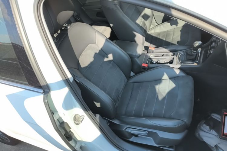 Volkswagen Golf 2018 #24 Volkswagen Golf 2018 car image #24