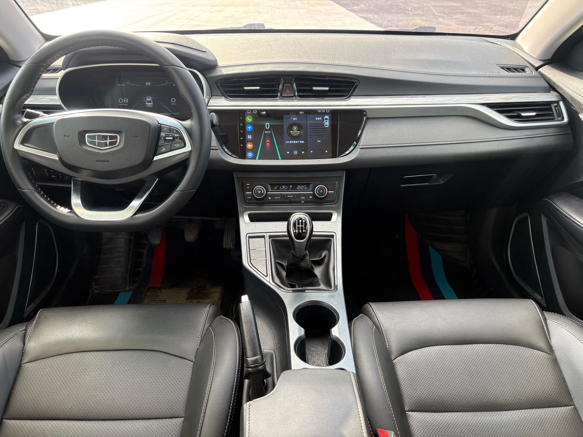 GEELY Emgrand 2019 #7 GEELY Emgrand 2019 car image #7