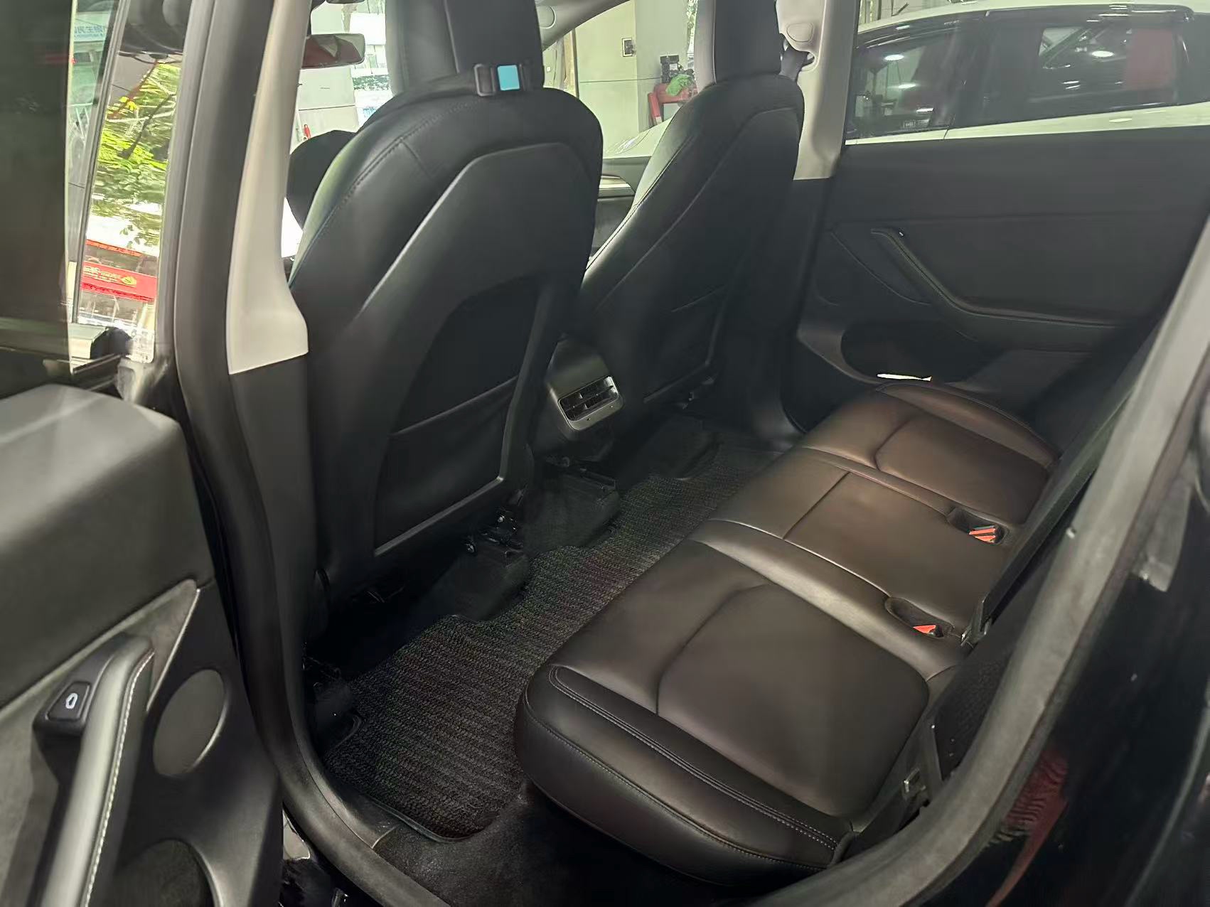 Tesla Model Y 2021 #3 Tesla Model Y 2021 car image #3