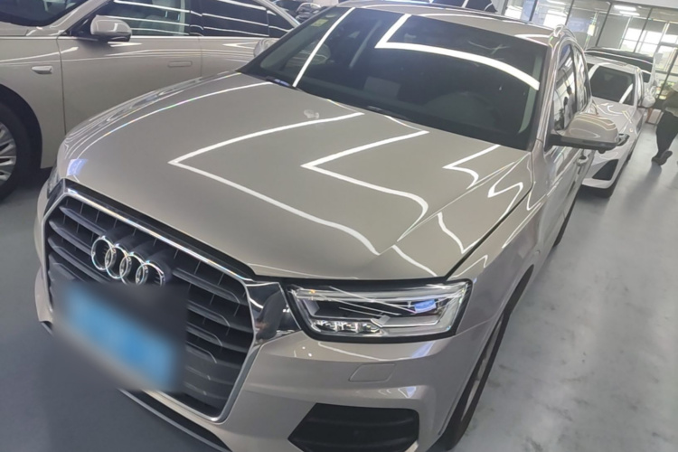 Audi Q3 2018 #2 Audi Q3 2018 car image #2
